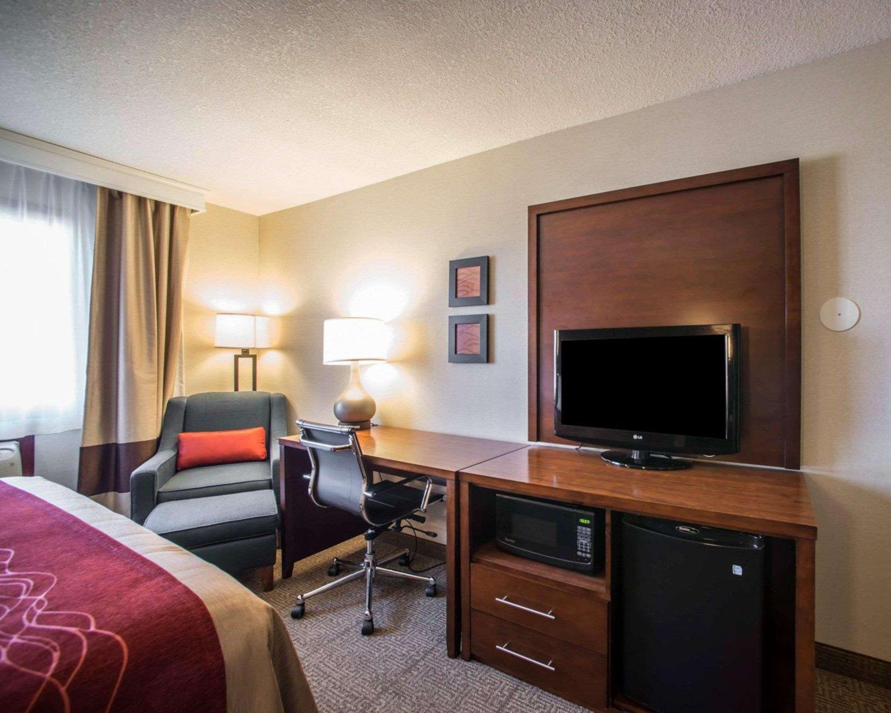 Quality Inn & Suites Boonville - Columbia المظهر الخارجي الصورة