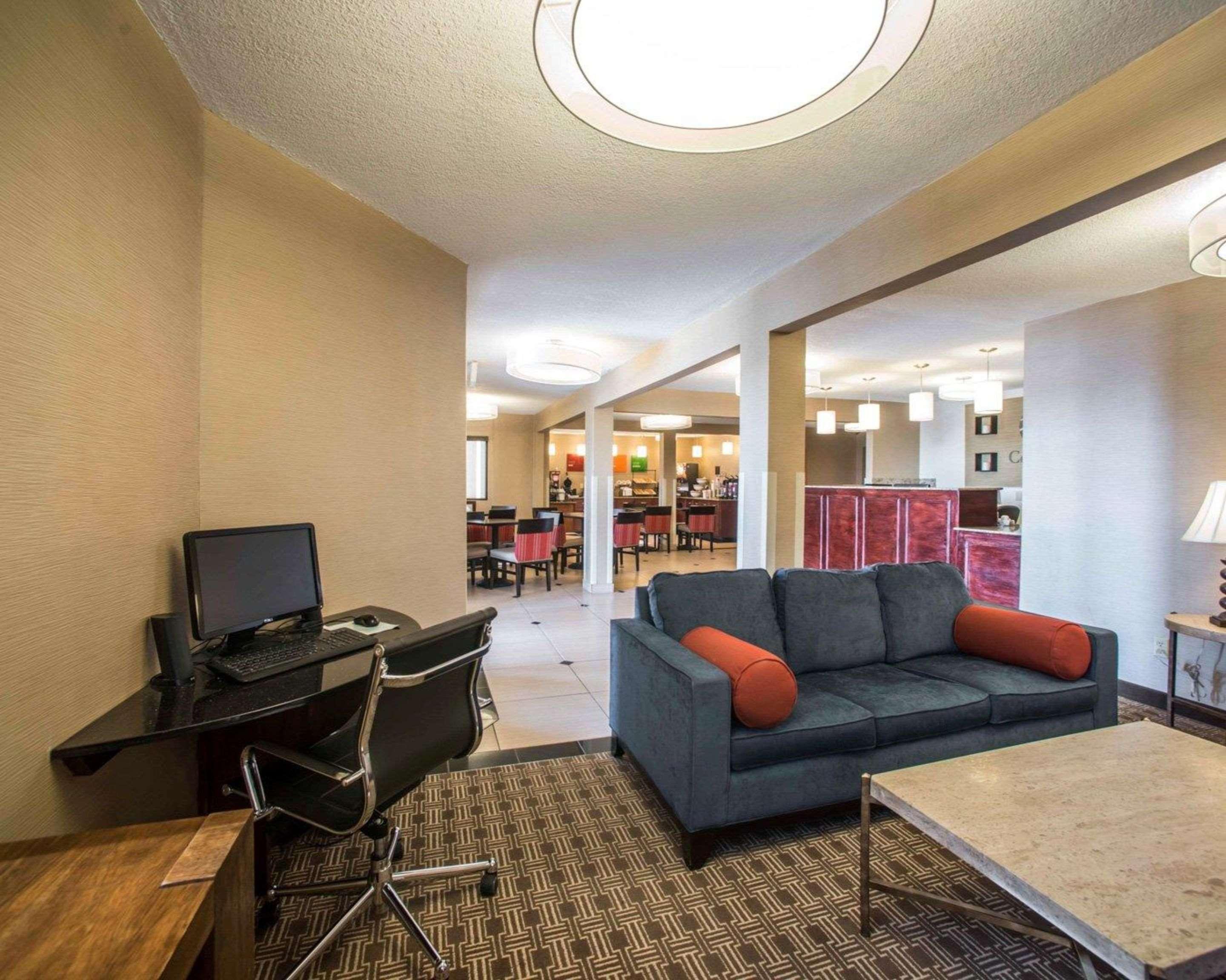 Quality Inn & Suites Boonville - Columbia المظهر الخارجي الصورة
