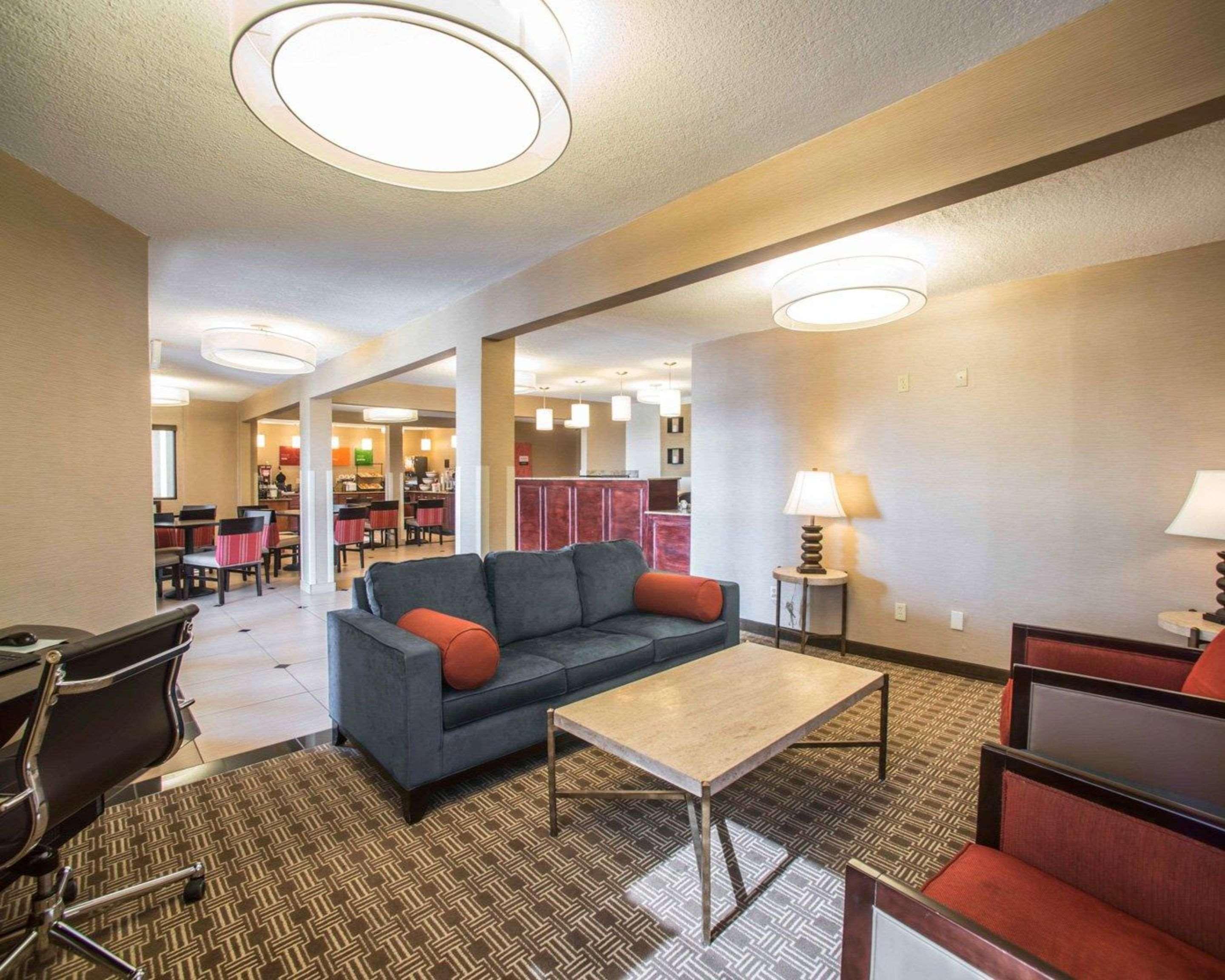 Quality Inn & Suites Boonville - Columbia المظهر الخارجي الصورة