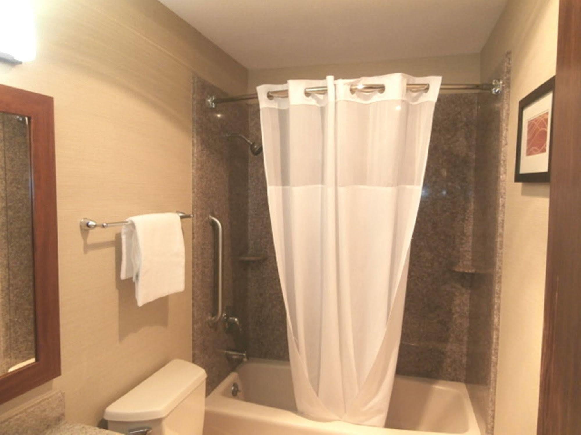 Quality Inn & Suites Boonville - Columbia المظهر الخارجي الصورة